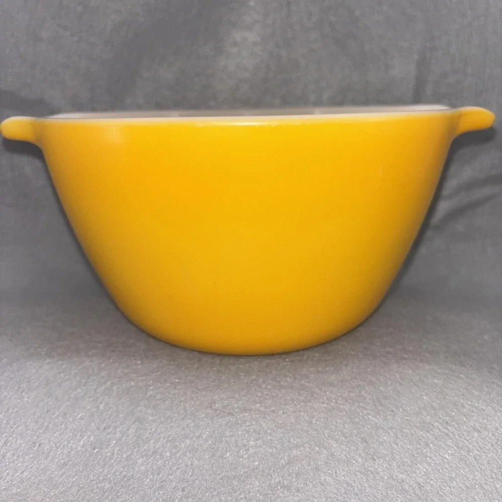 Vintage Anchor Hocking ORANGE‎ Fire King Cinderella Mixing Bowl 8.5 In RARE EUC